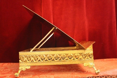 Adjustable Missal Stand style Gothic - style en Brass / Polished / New Varnished, France 19th century