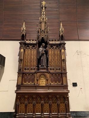 Altar style Gothic - style en Oak wood, Belgium 19th century