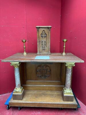 1 Gothic - style Altar