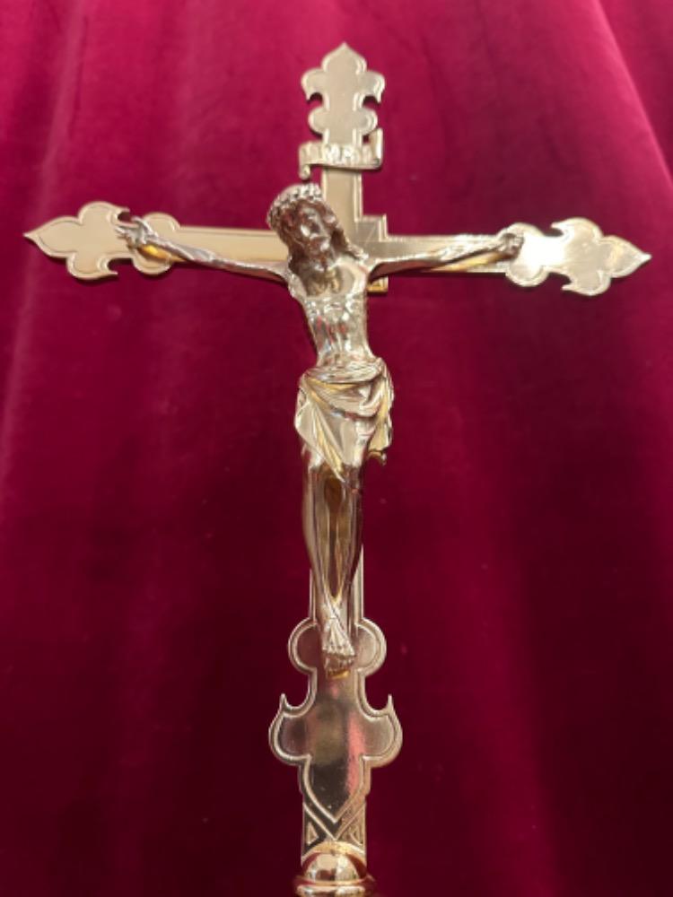 1 Gothic - Style Altar - Cross.