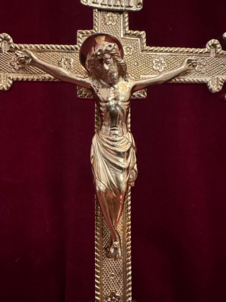 1 Gothic - Style Altar - Cross