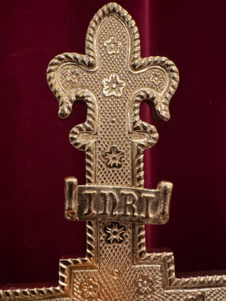 1 Gothic - Style Altar - Cross