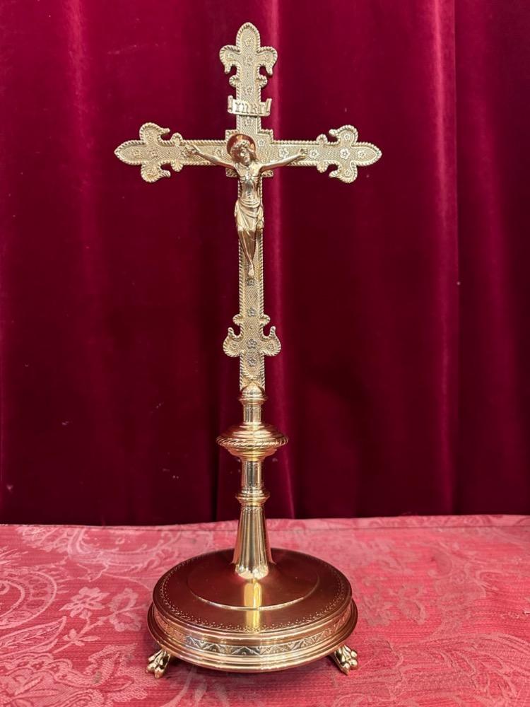 1 Gothic - Style Altar - Cross