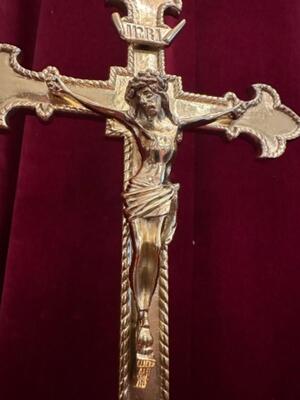 Altar - Cross style Gothic - Style en Brass / Bronze / Polished and Varnished, Belgium  19 th century