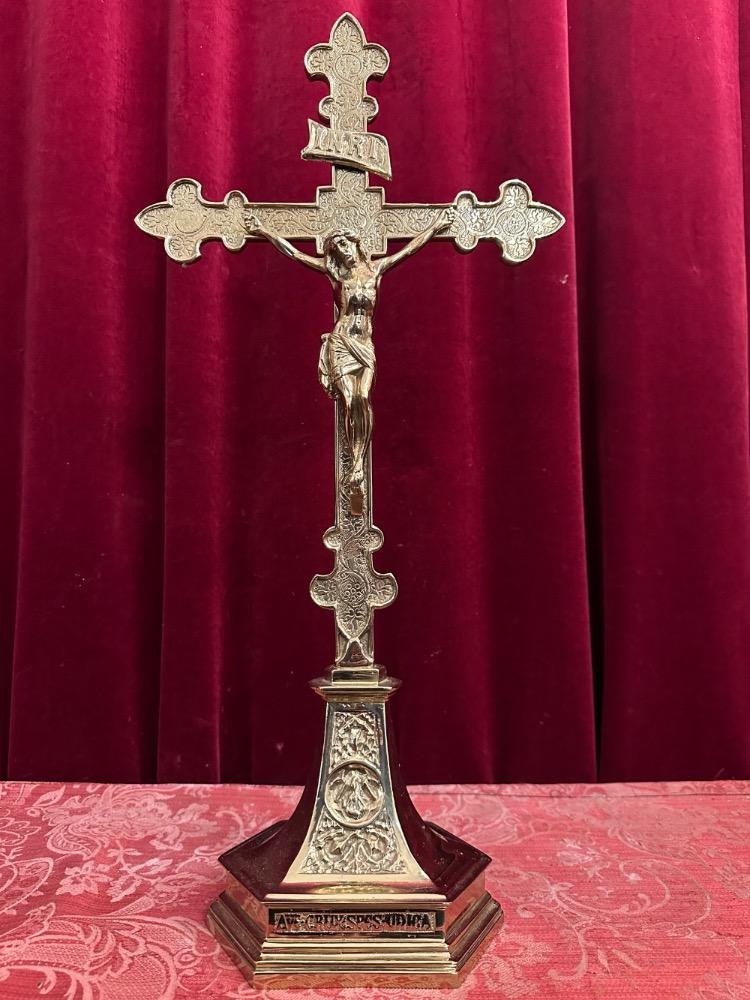 1 Gothic - Style Altar - Cross