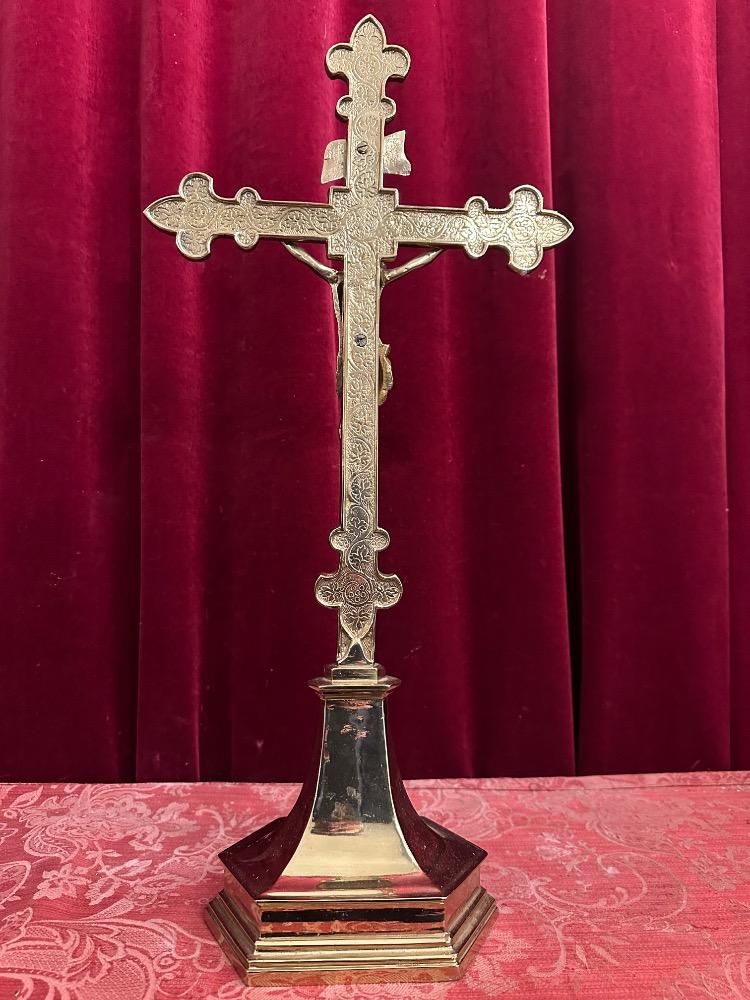 1 Gothic - Style Altar - Cross