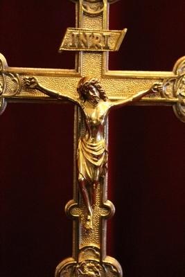 Altar - Cross style Gothic - style en Brass / Bronze / Stones Polished and Varnished, Belgium 19th century ( anno 1875 )