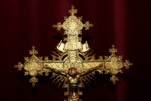 Altar - Cross. Weight 4.70 Kgs ! style Gothic - style en Full - Bronze - Gilt, France 19th century