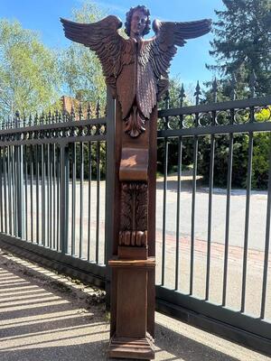 1 Gothic - Style Architectural Ornament