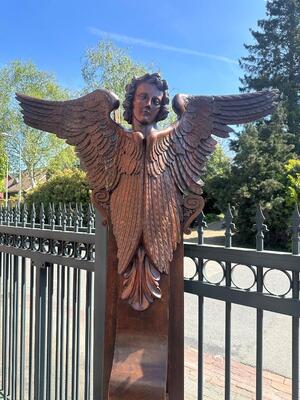 1 Gothic - Style Architectural Ornament