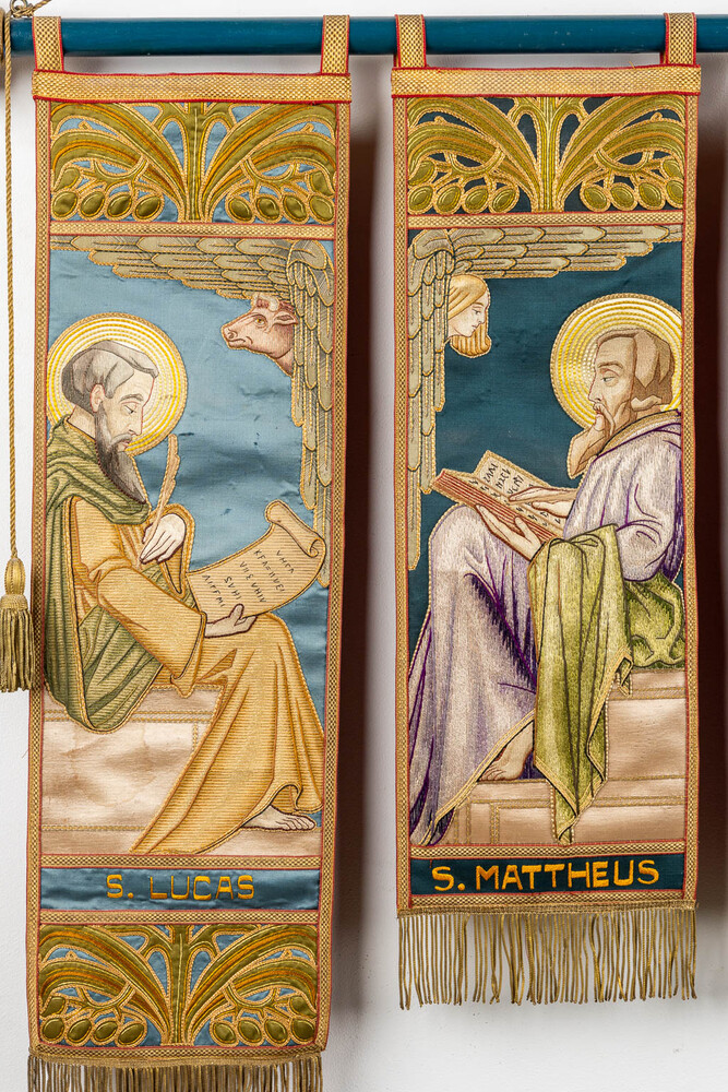 1 Gothic - Style Banner 4 Evangelists