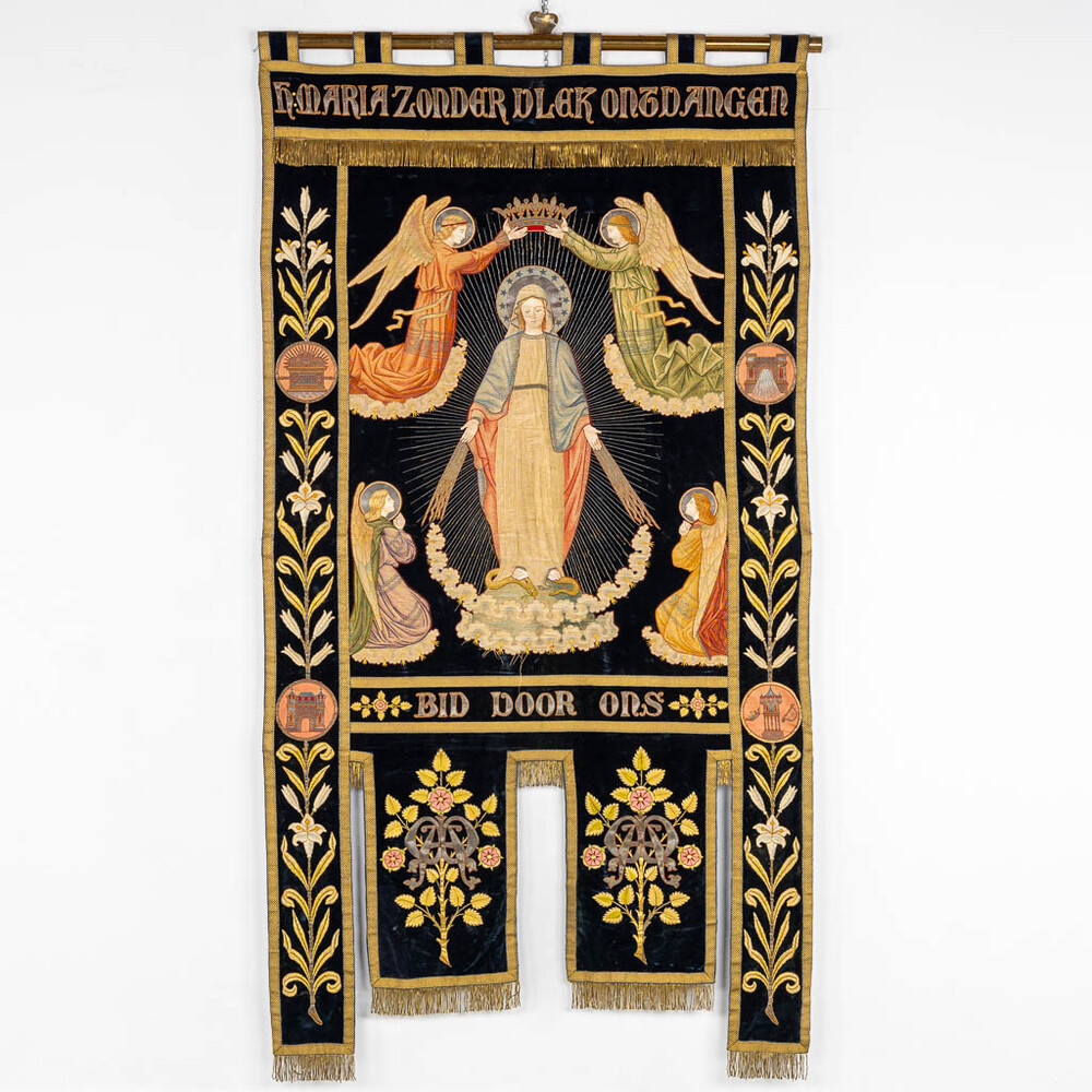 1 Gothic - Style Banner St. Mary