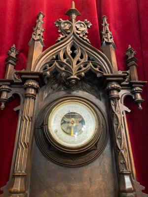 Barometer style Gothic - style en Walnut wood / Glass, France 19 th century