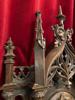 Barometer style Gothic - style en Walnut wood / Glass, France 19 th century