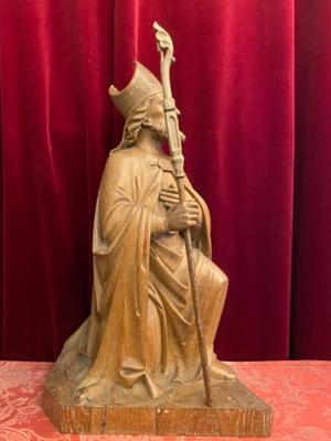 Bishop style Gothic - style en Hand - Carved Wood Oak, Dutch 19 th century ( Anno 1875 )