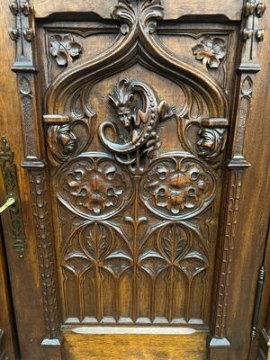 Cabinet  style Gothic - Style en Walnut wood , France 19 th century