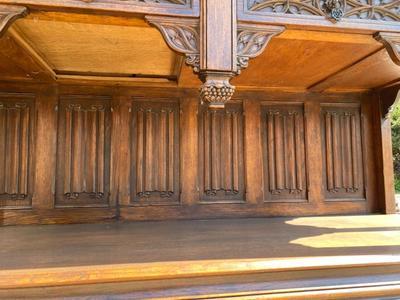 Cabinet  style Gothic - style en Oak wood, Belgium 19 th century
