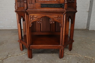 Cabinet Expected ! style Gothic - Style en Oak wood, France 19 th century