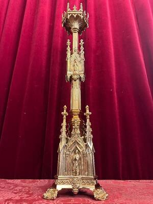 1 Gothic - style Candle Holder Measures Without Pin