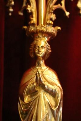 1 Gothic - style Candle Stick