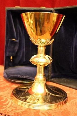 Chalice Complete With Paten Spoon And Original Case  style Gothic - style en full silver, Dutch 19th century ( anno 1875 )