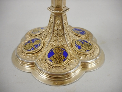Chalice Original Paten Spoon And Case. Signed : Bourdon style Gothic - style en Full - Silver / Stones / Enamell Medallions, Belgium 19th century ( 1875 )