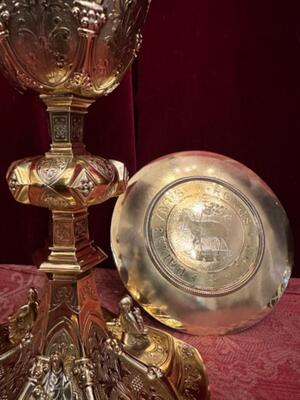 Chalice With Original Paten style Gothic - Style en Full - Silver / Polished & Varnished / Silver Marks Present, France 19 th century ( Anno 1865 )