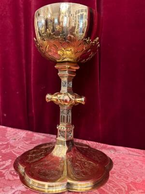 Chalice With Original Paten. Signed By J.O Roosmalen & Zn style Gothic - Style en Full - Silver / Polished & Varnished / Silver Marks Present, Utrecht Neterlands 19 th century ( Anno 1865 )