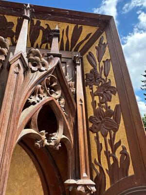 Chapel style Gothic - Style en Walnut wood , Spain 19 th century ( Anno 1865 )
