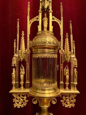 Cilinder Monstrance.  style Gothic - style en Brass /Bronze / Gilt / Glass Cillinder, Belgium 19th century ( anno 1875 )