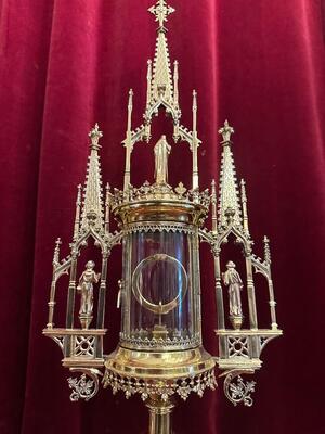 1 Gothic - Style Cillinder Monstrance
