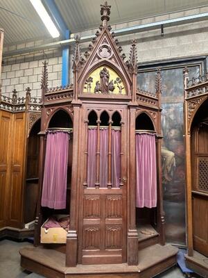 Confessional style Gothic - Style en Wood Oak, Antwerp - Belgium 19 th century ( Anno 1875 )