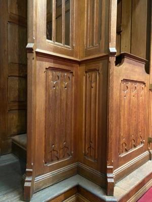 Confessional  style Gothic - style en Oak wood, Belgium 19 th century ( Anno 1875 )