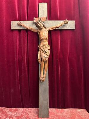 Corpus With Cross style Gothic - Style en Hand - Carved Wood Walnut, France 19 th century ( Anno 1865 )