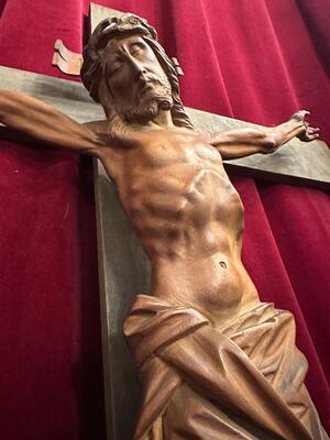 Corpus With Cross style Gothic - Style en Hand - Carved Wood Walnut, France 19 th century ( Anno 1865 )