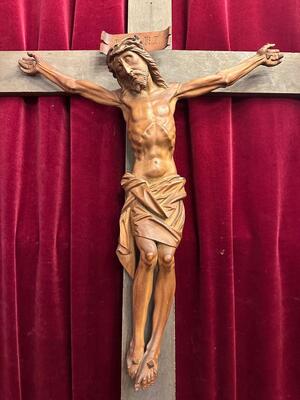 Corpus With Cross style Gothic - Style en Hand - Carved Wood Walnut, France 19 th century ( Anno 1865 )