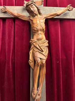Corpus With Cross style Gothic - Style en Hand - Carved Wood Walnut, France 19 th century ( Anno 1865 )