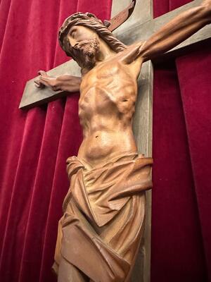 Corpus With Cross style Gothic - Style en Hand - Carved Wood Walnut, France 19 th century ( Anno 1865 )