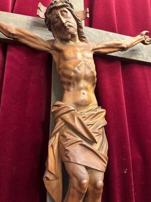 Corpus With Cross style Gothic - Style en Hand - Carved Wood Walnut, France 19 th century ( Anno 1865 )
