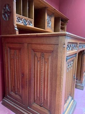 Desk style Gothic - Style en Oak Wood, Belgium 19th century