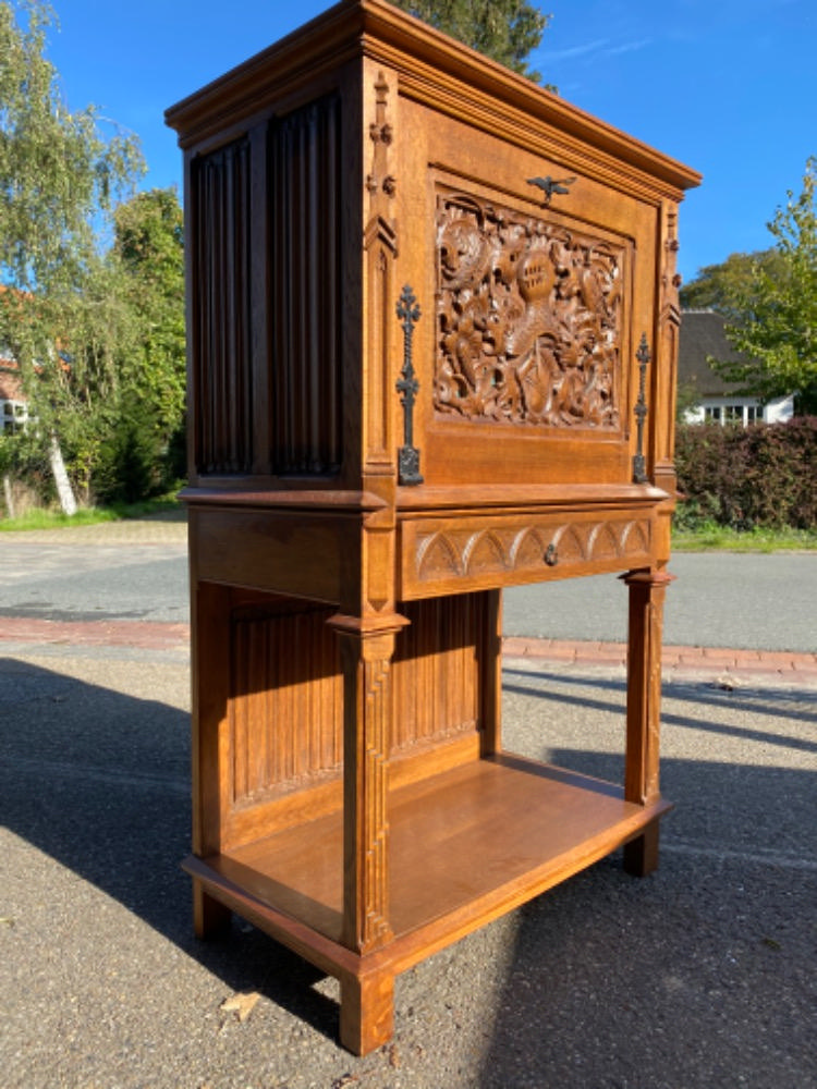 1 Gothic - style Desk - Cabinet