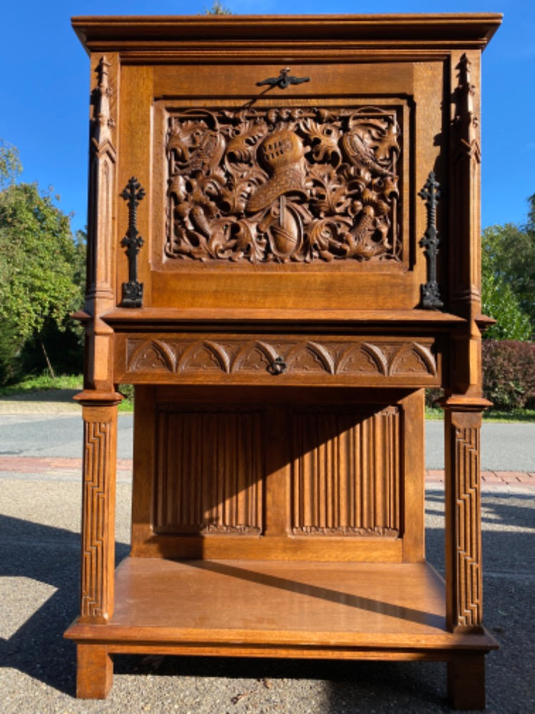 1 Gothic - style Desk - Cabinet