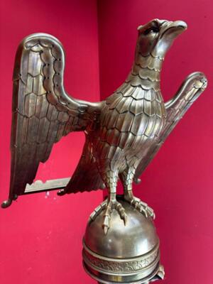 Eagle Lectern style Gothic - Style en Bronze / Glass, United Kingdom 19 th century ( Anno 1885 )