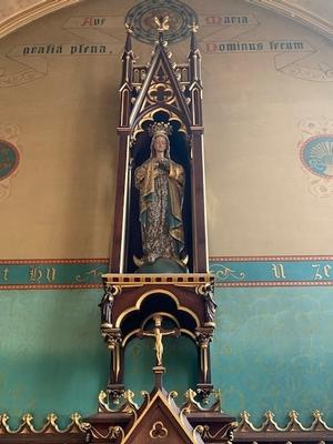 Exceptional Altar  style Gothic - Style en Oak Wood, Belgium 19th century