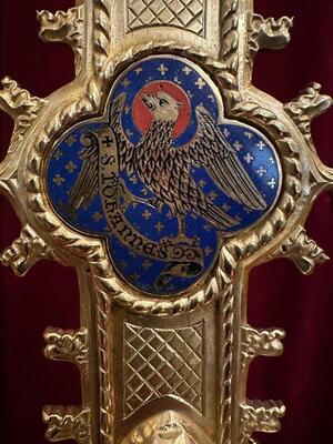 Exceptional Altar -Cross style Gothic - Style en Brass / Bronze / Polished and Varnished / Enamel / Stones, Belgium  19 th century ( Anno 1865 )