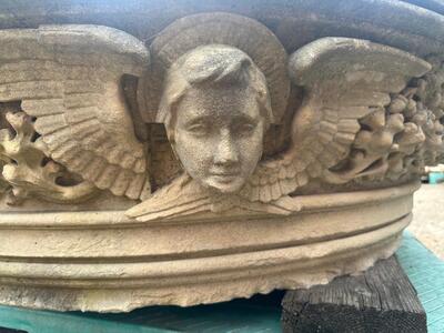 Exceptional Architectural Element style Gothic - Style en Hand - Carved Sandstone, Belgium  19 th century ( Anno 1830 )
