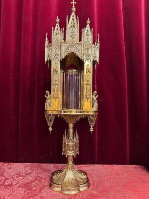 Exceptional Cylinder Reliquary style Gothic - Style en Brass / Bronze / Gilt / Polished and Varnished / Glass, France 19 th century ( Anno 1865 )