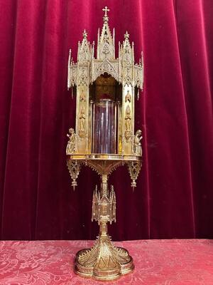 Exceptional Cylinder Reliquary style Gothic - Style en Brass / Bronze / Gilt / Polished and Varnished / Glass, France 19 th century ( Anno 1865 )