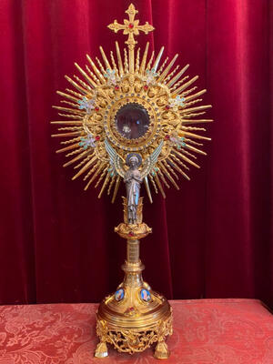 1 Gothic - style Exceptional Monstrance