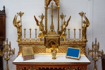 Exceptional & Unique Altar  style Gothic - style en Full Bronze Gilt Polished Varnished / Enamelled Parts / Total Weight 600 KGS. , France 19th century ( anno 1865 )